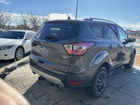 This Ford Escape boasts a Intercooled Turbo Regular Unleaded I-4 2.0 L/122 engine powering this Auto... (image 4)