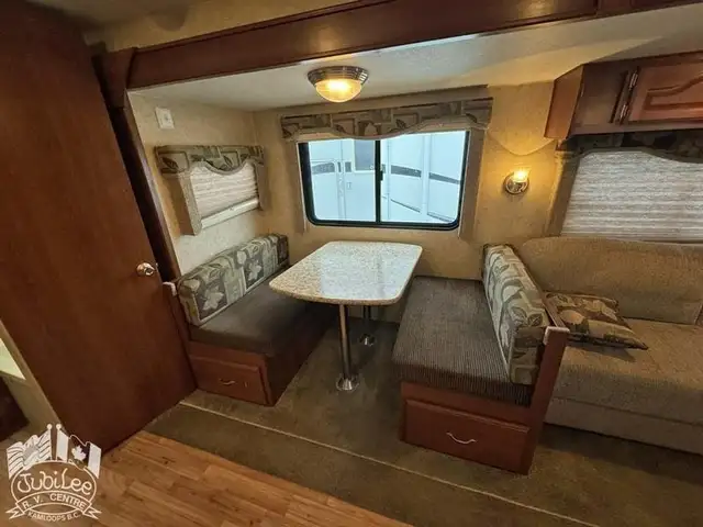 2011 ,Creeside,Outdoors RV 26BKS in Travel Trailers & Campers in Kamloops - Image 8