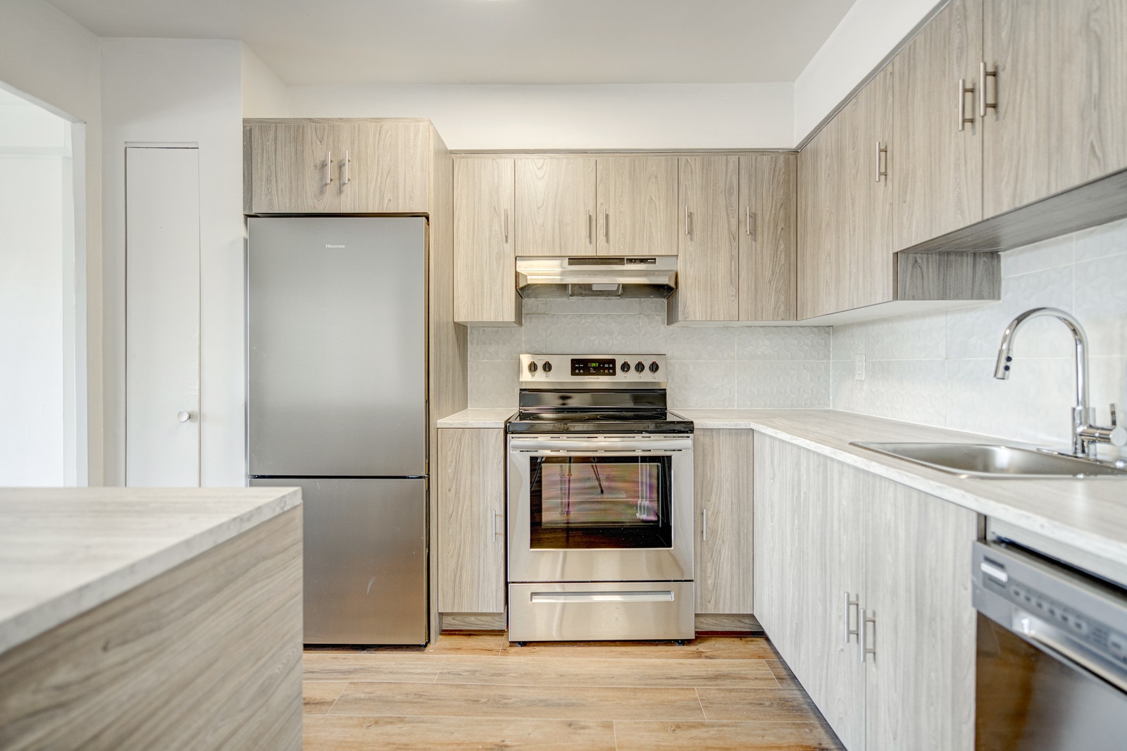 300 BOULEVARD CÔTE-VERTU — photo 2
