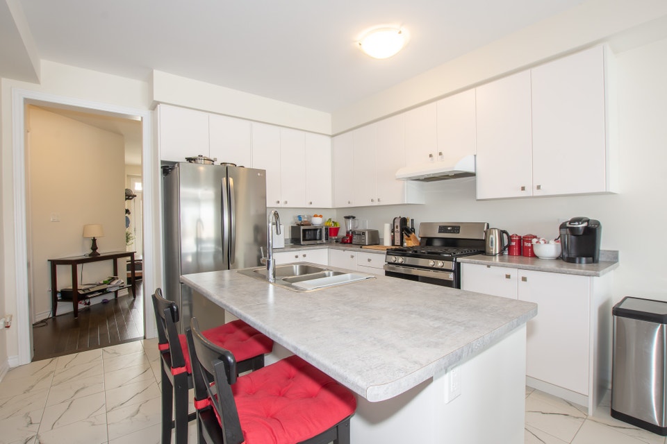 26 Peach St, Thorold - 4 Bedroom Detached House 5