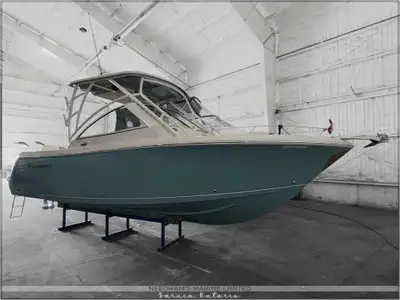 2021 Sailfish 245 DC 158 hours