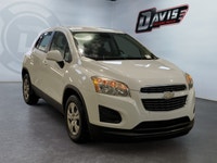 The 2015 Chevrolet Trax is a compact, city-friendly SUV with good maneuverability and safety. 1.4L 4... (image 2)