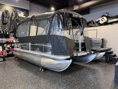 2024 STARCRAFT PONTON LX 18R STARCRAFT PONTON LX 18R 2024 Ponton Starcraft LX18R couleur noir avec m...