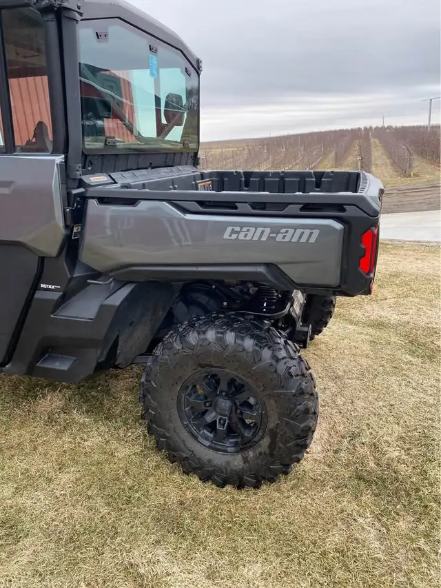 2021 CANAM DEFENDER MAX LIMITED-BLACK! in ATVs in Dartmouth - Image 6
