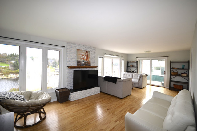 18-087 You'll love the 140’ ocean frontage view of Herring Cove. in Long Term Rentals in City of Halifax - Image 3