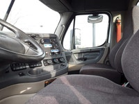 Ryder Stock ID: 836579 Transmission Type/Speed: AUTO 13 Engine: DIESEL DD15 GHG'17 475/1625 Horse Po... (image 8)