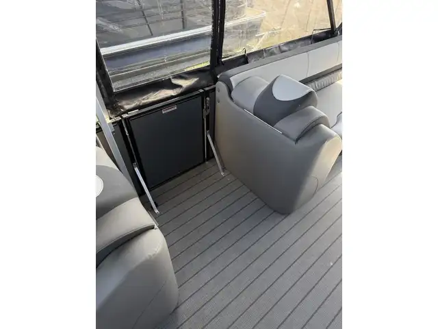 2023 Legend V-Series Aqua Tower Sport Pro w/ full enclosure, 115 in Powerboats & Motorboats in New Glasgow - Image 19