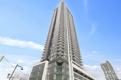 Modern 1 Bed + Den Condo in Surrey City Centre with Premium Amenities Located in the heart of Surrey...