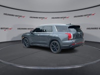 // ACCIDENT FREE!! // Meet the 2023 Hyundai Palisade Urban 7-Passenger AWD, a confident, family-read... (image 5)