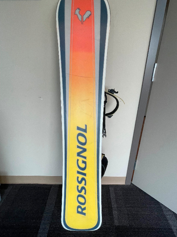 ROSSIGNOL IMPERIAL 157cm VINTAGE 90’S SNOW MX SURF GOLF SKAT in Snowboard in Edmonton - Image 2