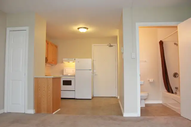 St. George's Court - 1 Bedroom 1 Bath Apartment for Rent in Long Term Rentals in St. John's - Image 7