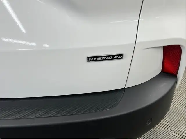 2021 Ford Escape Titanium Hybrid AWD - FACTORY WARRANTY/NO ACCID in Cars & Trucks in Winnipeg - Image 30