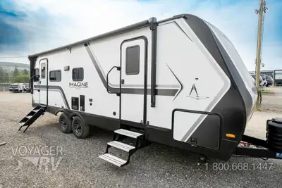 Located in Winfield, BC Call or Text 250-766-4607 Voyager RV Centre 1-800-668-1447 Ducted Air Condit...