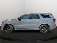 This Dodge Durango has a powerful ESG 6.4L SRT(R) HEMI(R) V8 w/ FuelSaver MDS engine powering this A... (image 1)