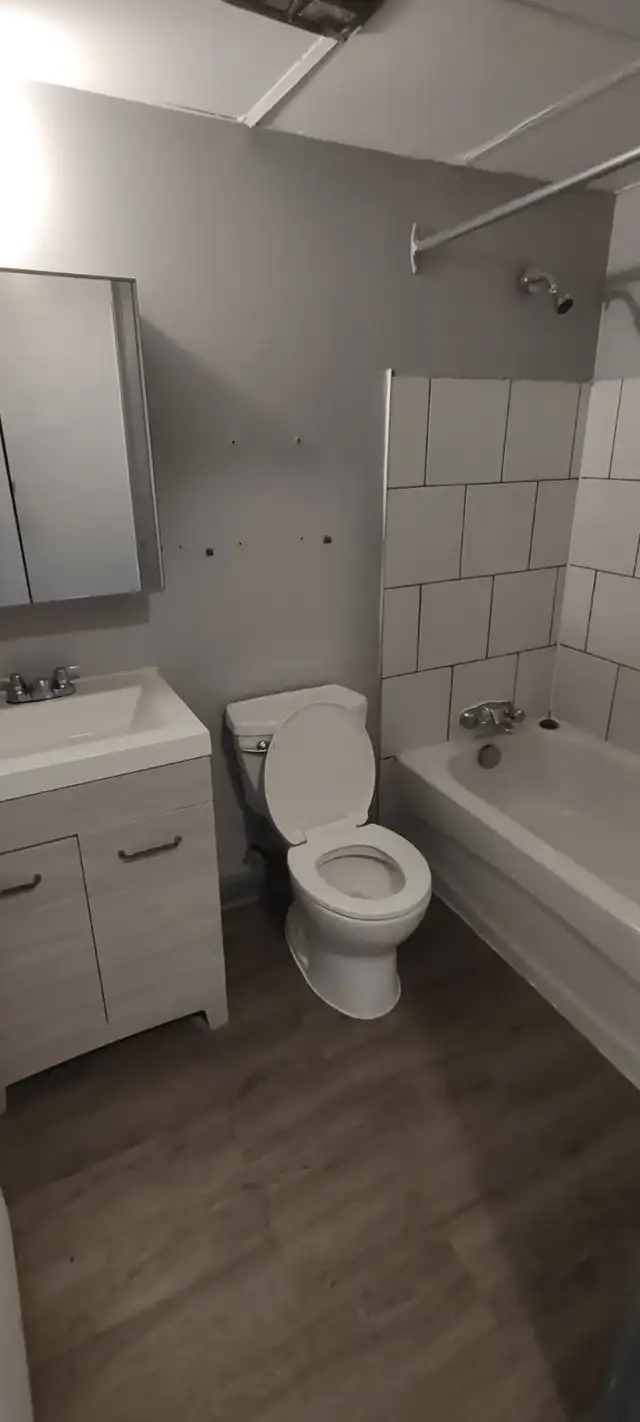 1 Bedroom Apartment in Long Term Rentals in Chatham-Kent - Image 3