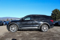 2022 Ford Explorer XLT | BC Registered | Roof Rails | Heated Seats | Back up Camera | Remote Start G... (image 3)