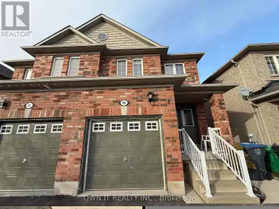 3 Bedroom 3 Bathroom Semi detached On A Quiet one of the best community in this Family friend Neighb...