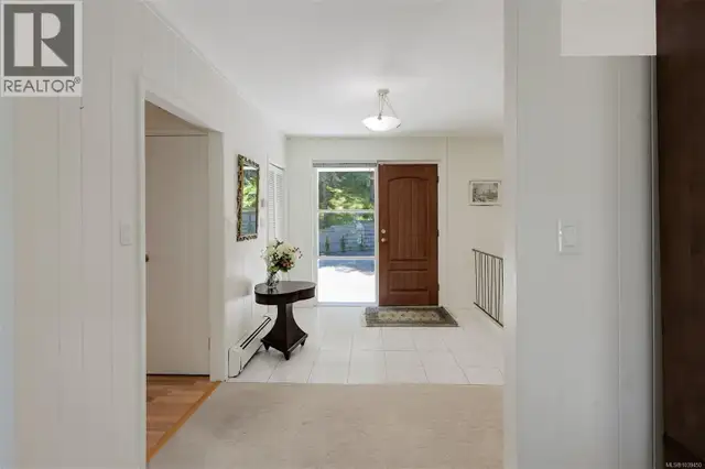 1495 Lands End Rd North Saanich, British Columbia in Houses for Sale in Victoria - Image 11