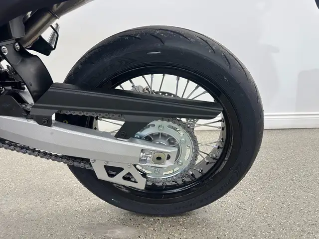 2025 Suzuki DR-Z400SMM5 Street - V6661NP - -No Payments for 1 Ye in Sport Bikes in Markham / York Region - Image 13