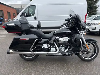 Check out this 2020 CANADIAN Harley-Davidson Ultra Limited 114ci with only 67,780kms. Be sure to fol...