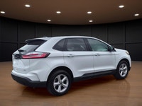 Price includes $1,000 finance credit. Price does not include fees or taxes. The 2024 Ford Edge SE AW... (image 4)