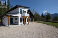 215 Cotswold Road Nakusp, British Columbia Nelson British Columbia Preview