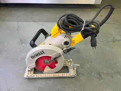 DEWALT 7-1/4" Worm Drive Circular Saw (DWS535B), View more
