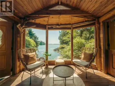 We present to you, a rare oceanfront retreat in the heart of Tofino. Perched on a private oceanfront...