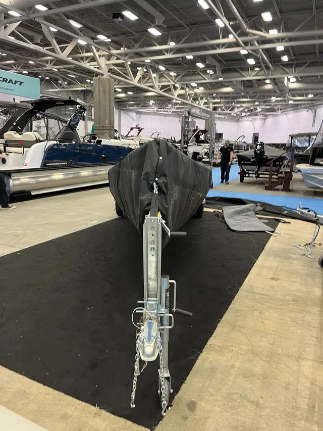 2025 MWAKW 21 CANOT FREIGHTER in Powerboats & Motorboats in Lac-Saint-Jean - Image 12