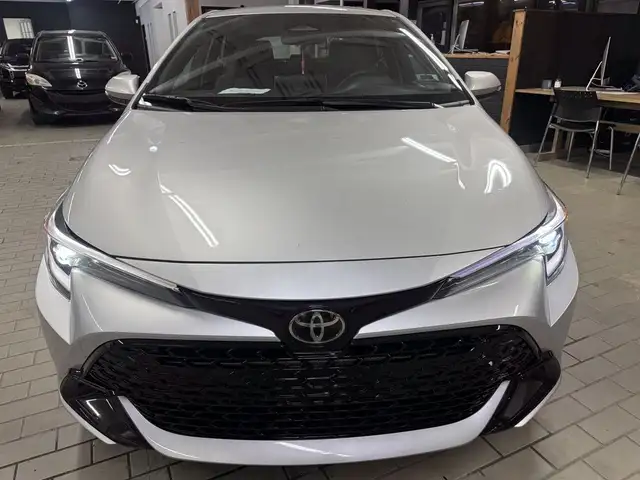 2023 Toyota Corolla Hatchback CVT in Cars & Trucks in Longueuil / South Shore - Image 9