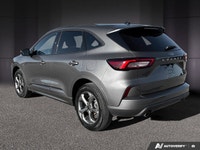 2024 Ford Escape Le Ford Escape ST-Line 2024 combine polyvalence et sportivité dans un VUS compact c... (image 2)