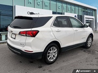 *Chevrolet Equinox | Turbocharged Efficiency | Apple CarPlay | Spacious Everyday SUV* If you're sear... (image 6)