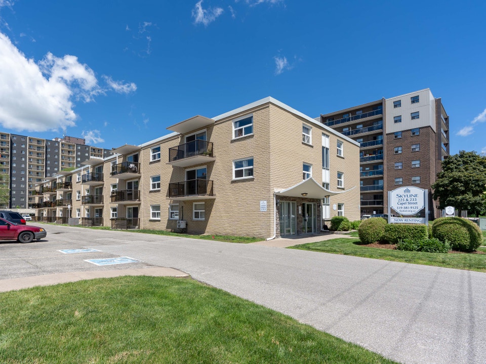 Kingsway & Queensway Apartments - 1 bed 1 bath - 233 Capel Apart 3