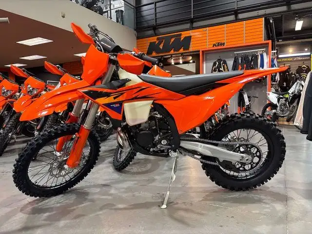2026 KTM XC 250 in Dirt Bikes & Motocross in Calgary - Image 10