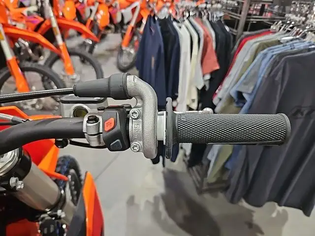 2025 KTM SX 250 in Dirt Bikes & Motocross in Calgary - Image 14