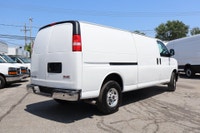 2022 GMC Savana 8 CYLINDRES 6.6 LITRES TRES RARE / 1 SEUL PROPRIO / 2022 GMC SAVANA 2500 CARGO ALLON... (image 4)