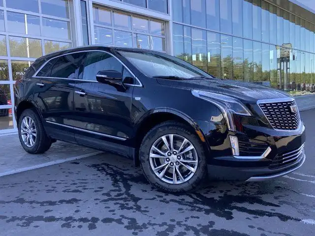 2022 Cadillac XT5 Premium Luxury in Cars & Trucks in Calgary - Image 2