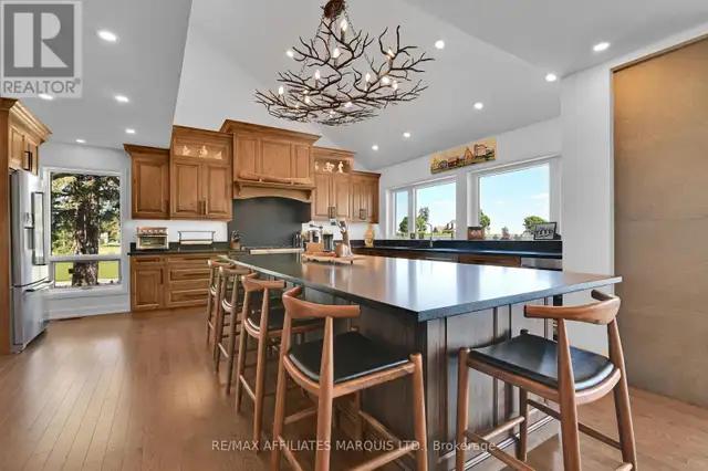 20214 COUNTY RD 2 ROAD South Glengarry, Ontario in Houses for Sale in Ottawa - Image 7