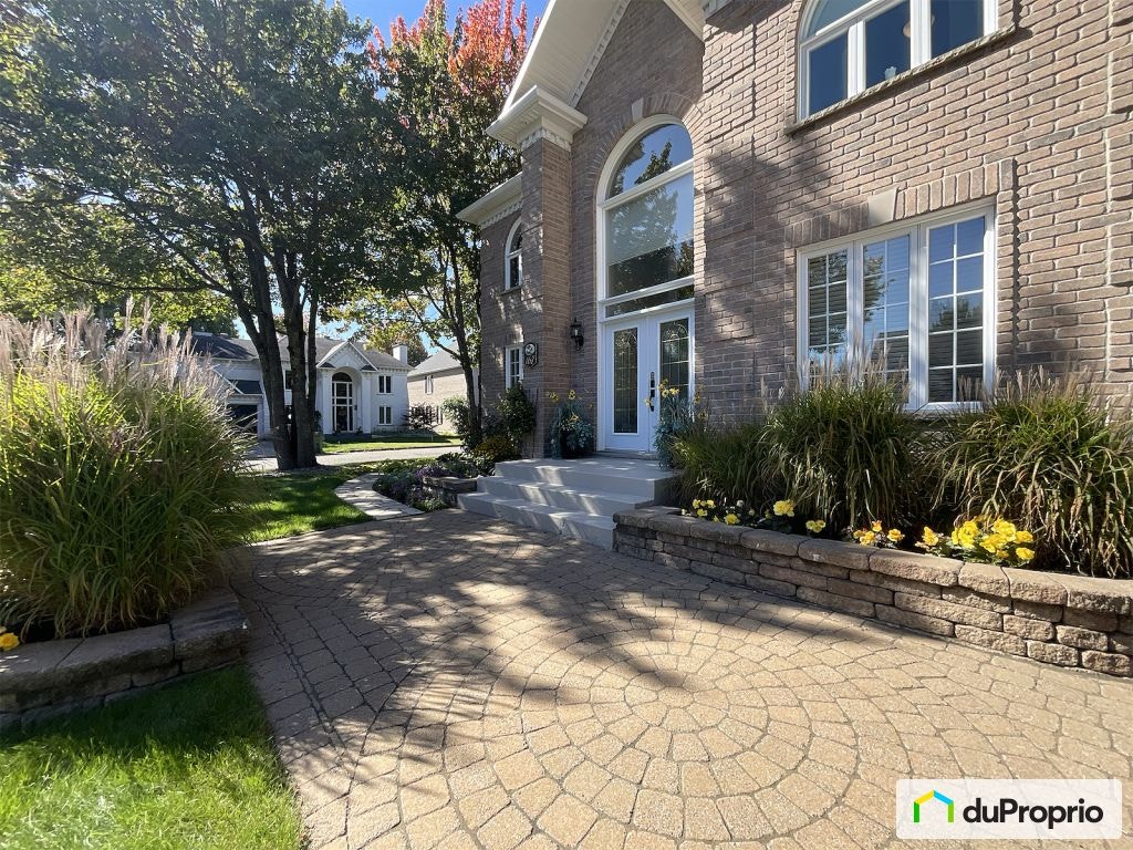 $934,999 - 2 Storey for sale in St-Redempteur — photo 3
