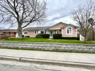 315C Waterford Bridge Road - Bright 1-Bedroom Apartment