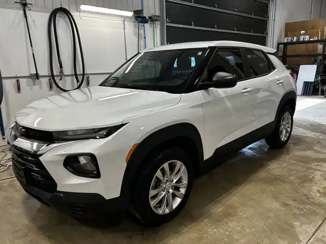 2023 CHEVROLET TRAIL BLAZER LT in Cars & Trucks in Owen Sound - Image 2