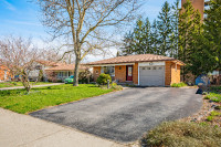 Your Dream Address Awaits: 4 Bed, 2 Bath Home in Kitchener!!