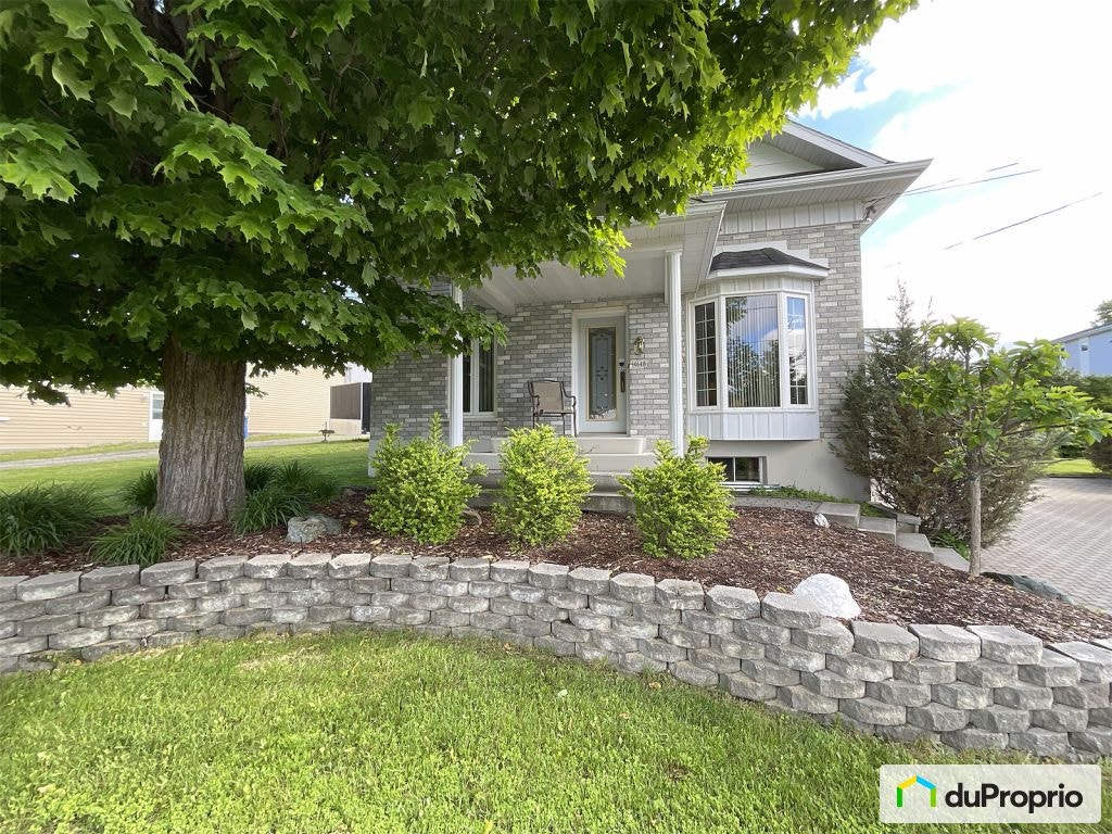 $340,000 - 1 1/2 Storey for sale in Lac-Megantic — photo 3