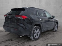 *CLEAN CARFAX, **ONE OWNER* This 2023 Toyota RAV4 XLE AWD comes equipped with a Power Moonroof, 17-i... (image 5)