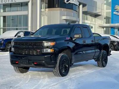 The 2019 Chevrolet Silverado 1500 Custom Trail Boss in a stylish Black color offers robust 44 capabi...