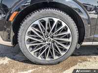 This Hyundai Palisade Hybrid has a strong Turbo Gas/Electric I-4 2.5 L/152 engine powering this Auto... (image 9)