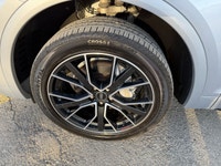 CLEAN CARFAX \ FULL OUT OF PROVINCE INSPECTION BRAND NEW ALL SEASON TIRES INSTALLED / NEW BRAKES INS... (image 8)