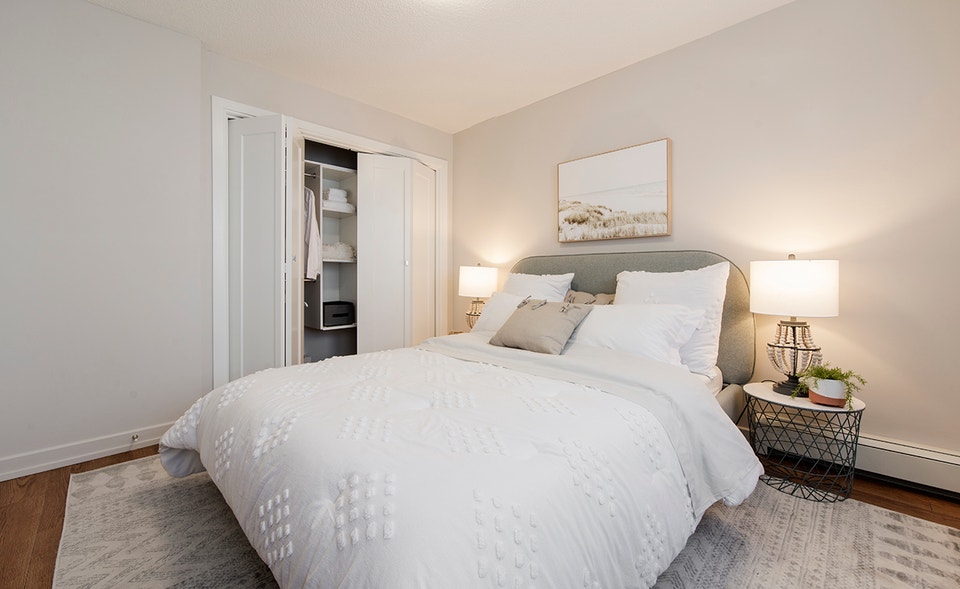 2 bedroom apartments in Metrotown at Horizon Towers-Call Today! 5