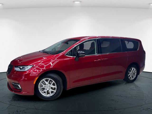 2024 Chrysler Pacifica in Cars & Trucks in Edmonton - Image 4