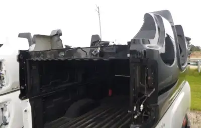 Chevrolet Silverado 2020 - 2025 Chevrolet Silverado HD 2500/3500 SRW 8' Black Take off Truck Box wit...